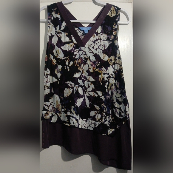 Simply Vera Vera Wang Dark Floral High Low Blouse - Picture 3 of 4